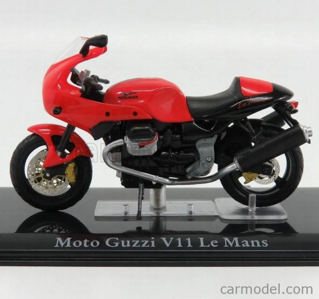 Edicola Moto Guzzi V11 Le Mans - Poškodený displej 1:24 červená
