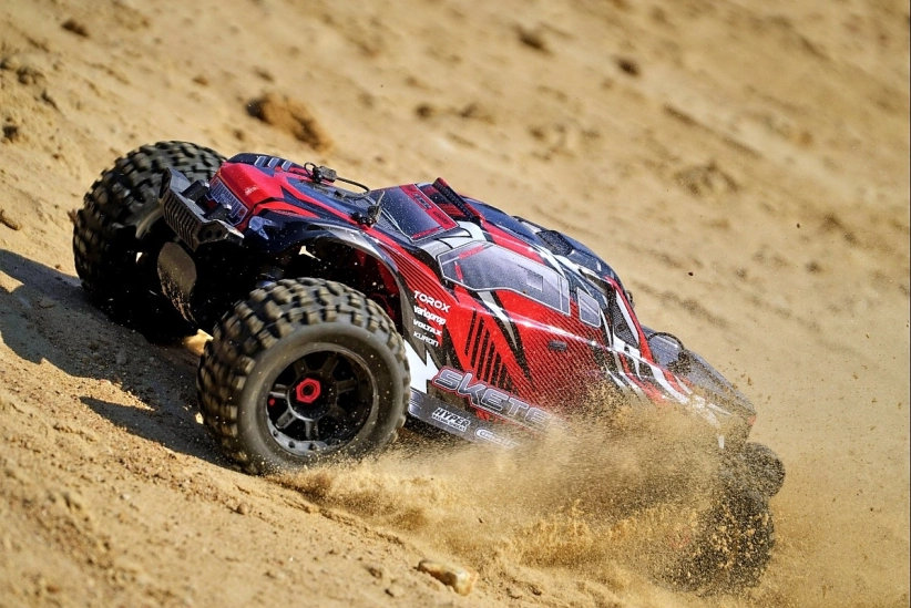 SKETER XP 4S – 1/10 Monster Truck 4WD - RTR – Brushless Power 4S