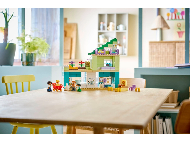 LEGO DUPLO - Moderný rodinný dom 3 v 1 s figúrkami