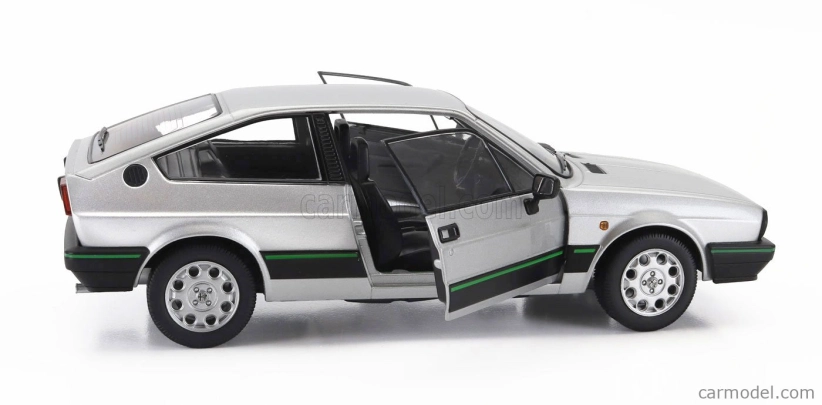 Mitica-diecast Alfa romeo Alfa Romeo Sprint 1.5 Quadrifoglio Verde 1983 1:18 Grigio Nisida Met Grey
