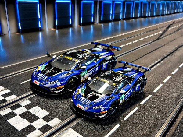 Carrera EVO - 27815 Lamborghini Huracán GT3