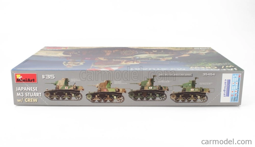Miniart Tank japonský M3 Stuart s posádkou Vojenský 1945 1:35 /