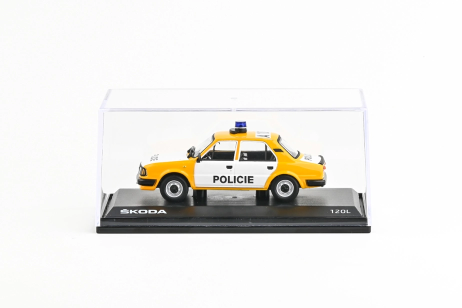 Abrex Škoda 120L (1984) 1:43 – Polícia ČR