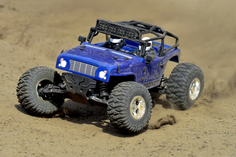 MOXOO SP - 1/10 Monster Truck 2WD - RTR - stejnosměrný motor + 50C 5400mAh Lipo + nabíječ