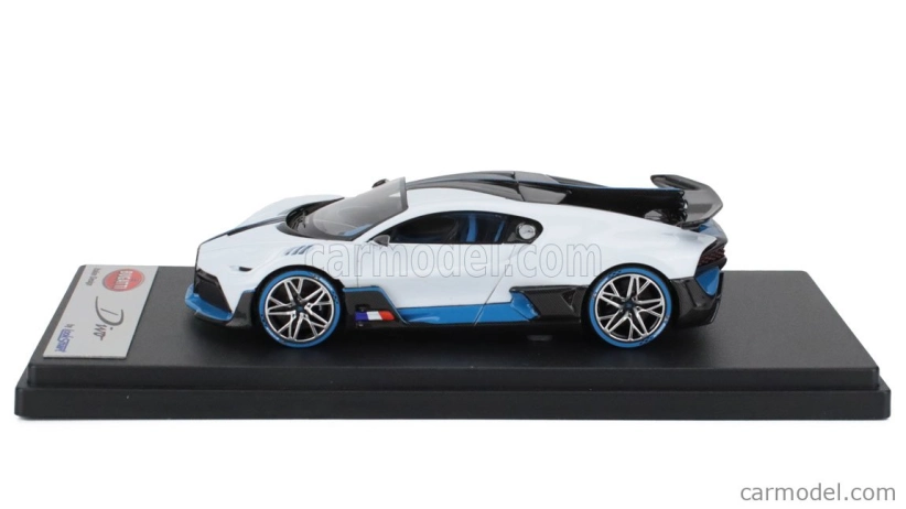 Looksmart Bugatti Divo 2018 1:43 Křemenná Bílá Lesklá