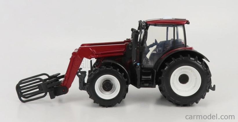 Bburago Valtra N174 Tractor 2017 1:32 Červená Černá