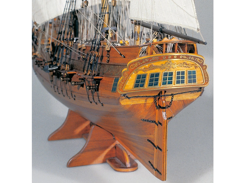 COREL Le Tonnant 1:50 kit