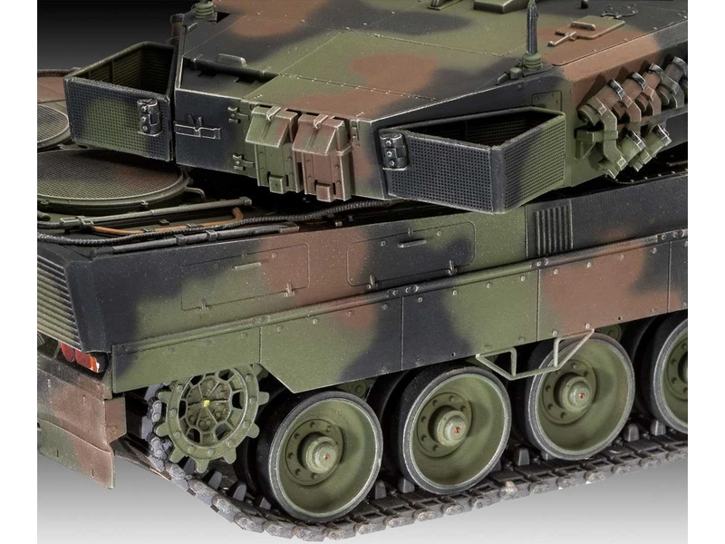 Revell Leopard 2 A6/A6NL (1:35) (súprava)