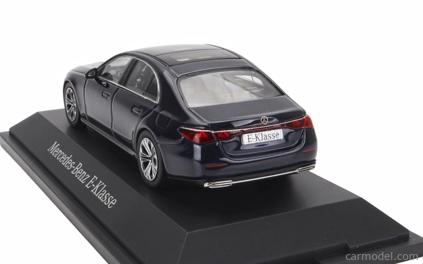 Norev Mercedes benz E-class (w214) 2024 1:43 Nautická Modrá