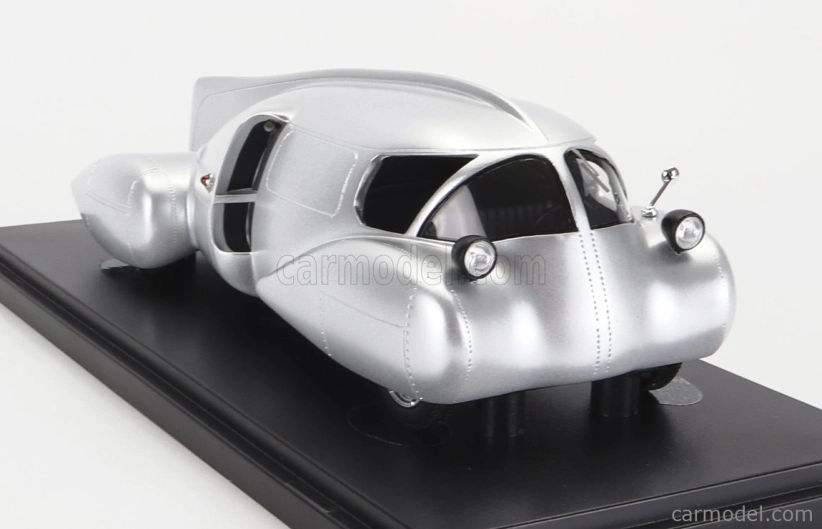 Autocult Hoppe & streur Norell Streamliner Usa 1946 1:43 Silver
