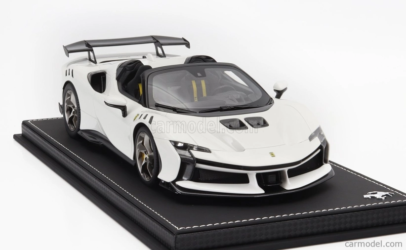 Bbr-models Ferrari Sf90 Xx Stradale Spider 2024 - Con Vetrina - With Showcase 1:18 Bianco Cervino - Bílá Černá