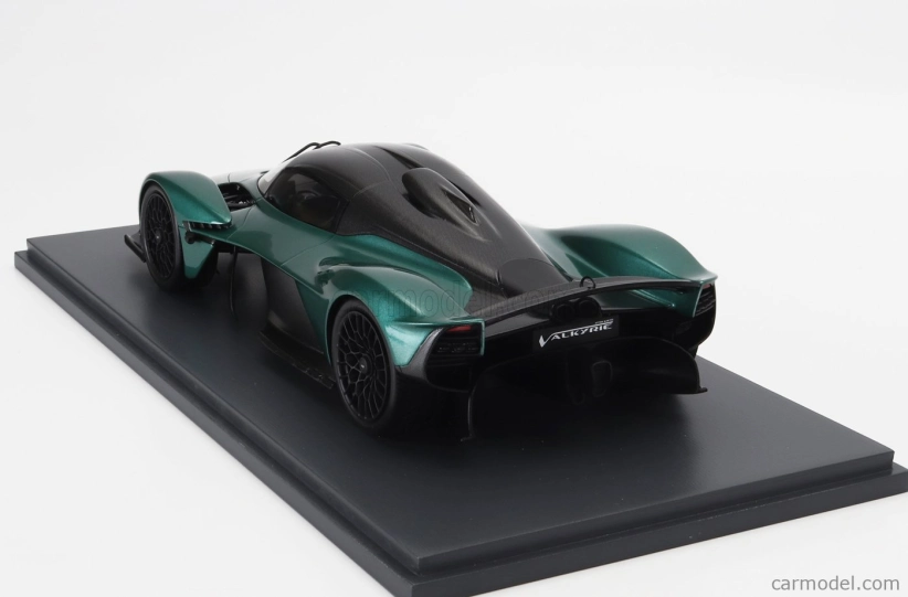 Schuco Aston martin Valkyrie 2021 1:18 Zelená