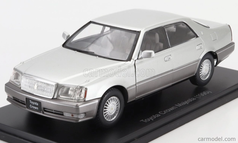 Edicola Toyota Crown Majesta 1995 1:24 Silver