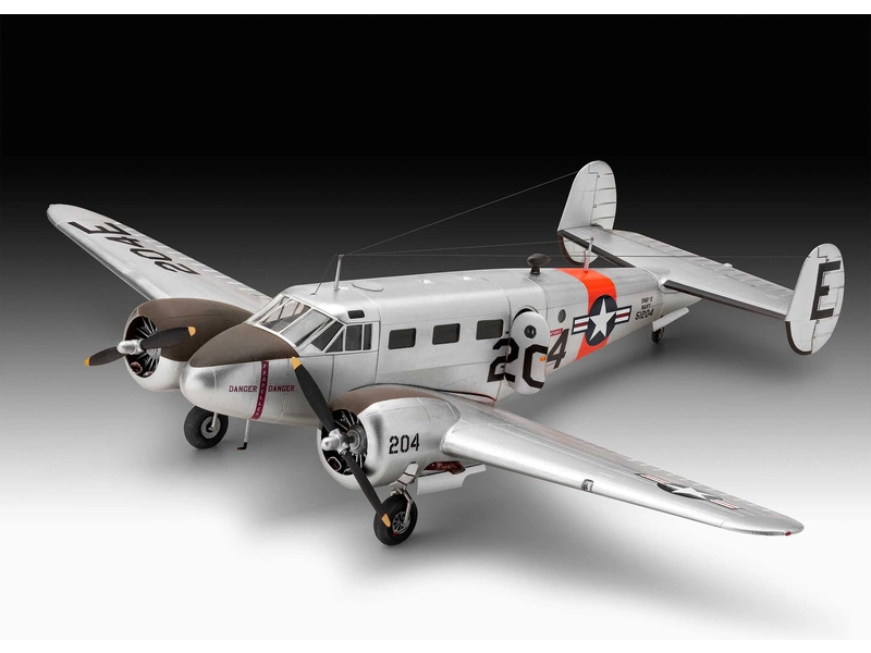 Revell Beechcraft Model 18 (1:48) (súprava)