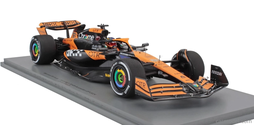 Spark-model Mclaren F1 Mcl38 Team Mclaren N 81 Sezóna 2024 Oscar Piastri 1:18 Oranžová čierna