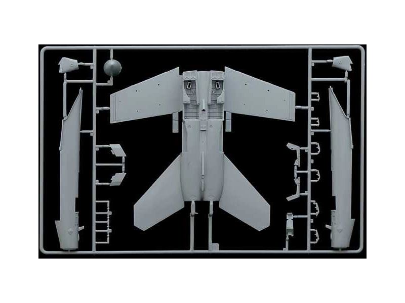 Italeri EA-18G Growler (1:48)