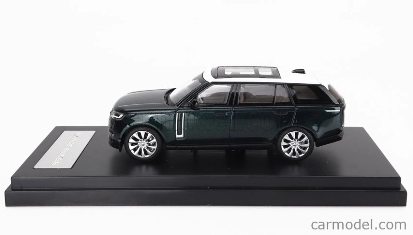LCD model Land rover Range Rover 2022 1:64 Zelený