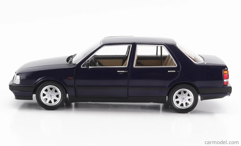 Mitica-diecast Lancia Thema 6v 1s 1984 1:18 Modrá Lancie