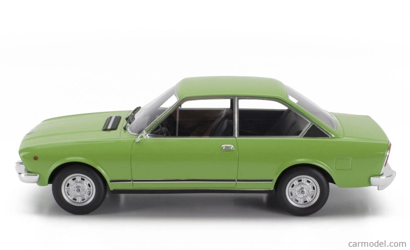 Mitica Fiat Fiat 124 Sport Coupe Serie-3 1974 1:18 Verde Brillante 374 Zelená