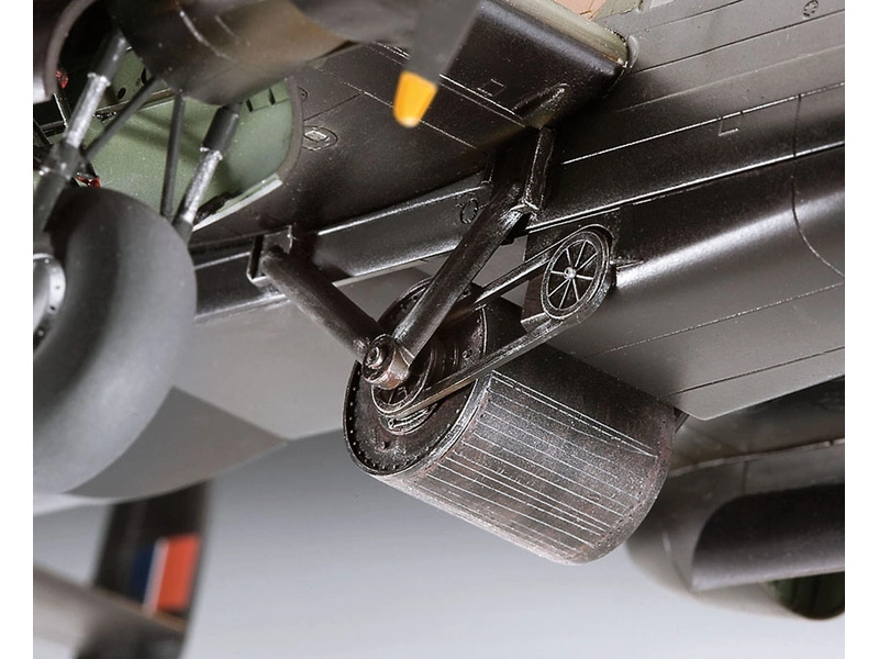 Revell Avro Lancaster B.III Dambusters (1:72) (súprava)