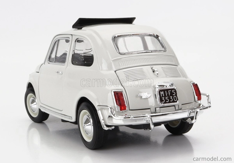 Bburago Fiat 500l Open Roof 1968 1:16 biela