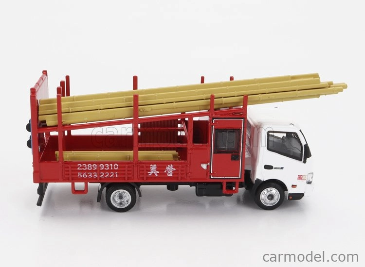 Tiny toys Hino 195 Bamboo Scaffolding Truck 2010 1:64 Bielo-červená