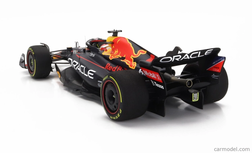 Minichamps Red bull F1 Rb18 Team Oracle Red Bull Racing N 1 1:18, tmavě modrá