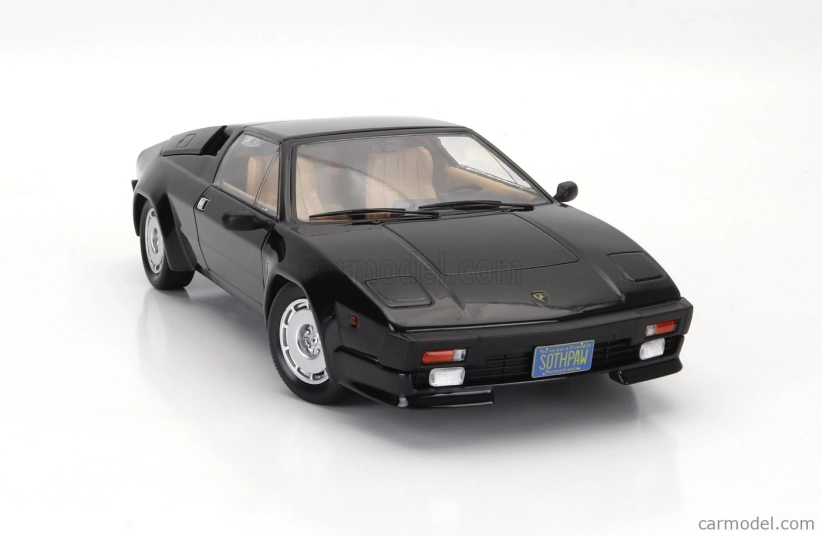 Lamborghini Jalpa 3500 1982 v mierke 1:18 čierna