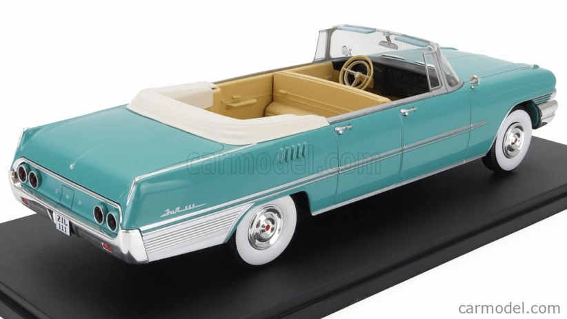 Edicola ZIL 111d Cabriolet 1963 1:24 Veľmi svetlá zelená