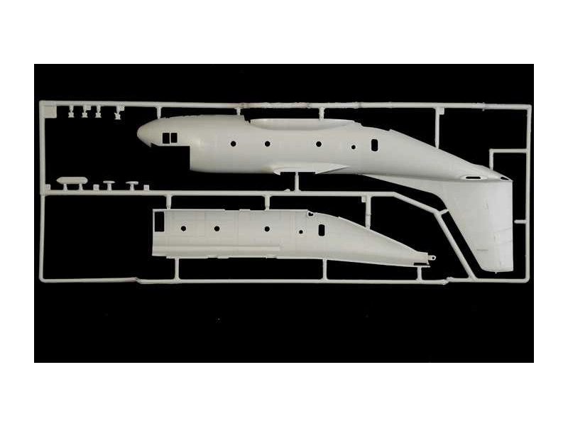 Italeri Alenia C-27A Spartan/G.222 (1:72)