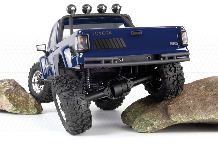 Venture18 1985 Toyota Hilux SR5 - modrý