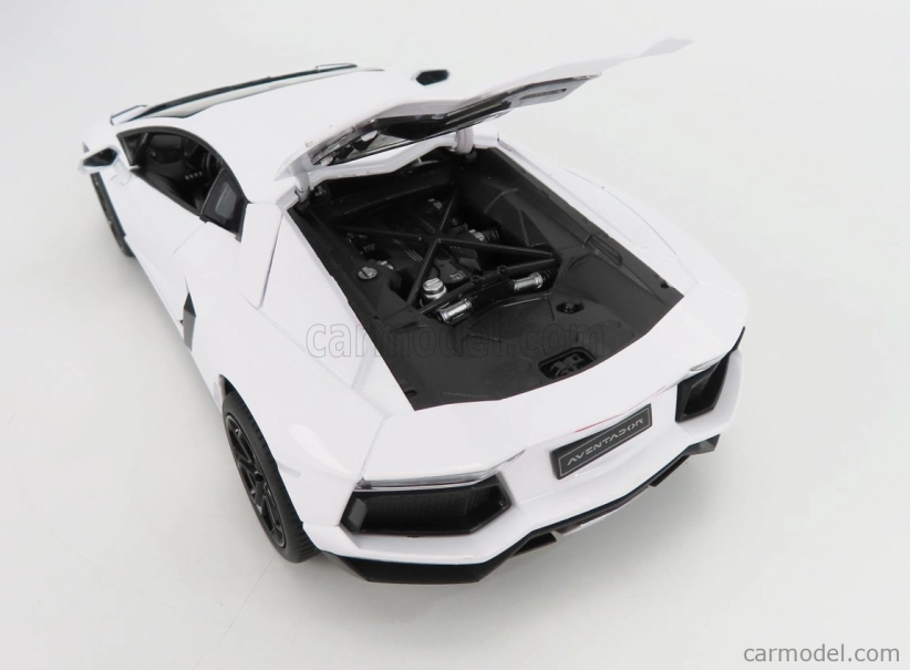 Rastar Lamborghini Aventador Lp700-4 2011 1:18 Bílá
