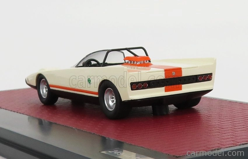 Matrix scale models Alfa romeo 33 Spider Speciale Cuneo 1971 1:43 Bílá