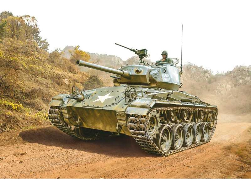 Italeri M24 Chaffee Korean War (1:35)