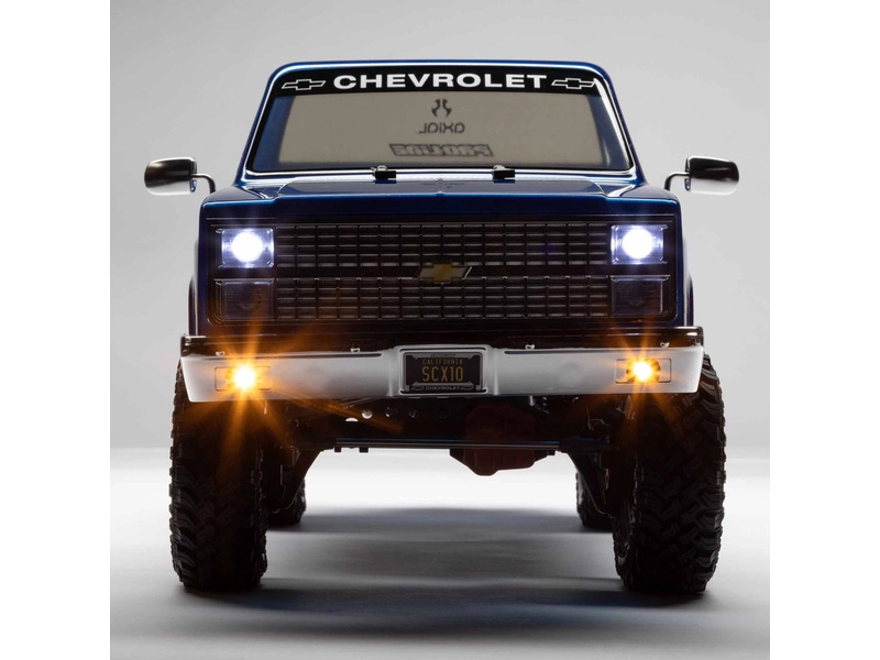 Axial SCX10 III Base Camp 1:10 4WD Chevy K10 1982 RTR modrý