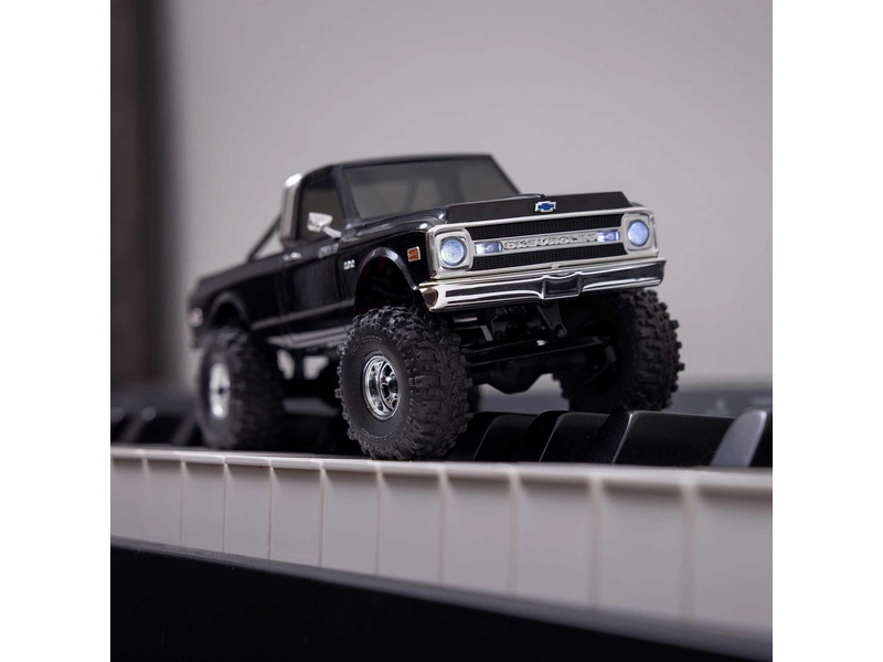 Axial SCX30 Chevrolet K10 4WD 1:30 RTR černý