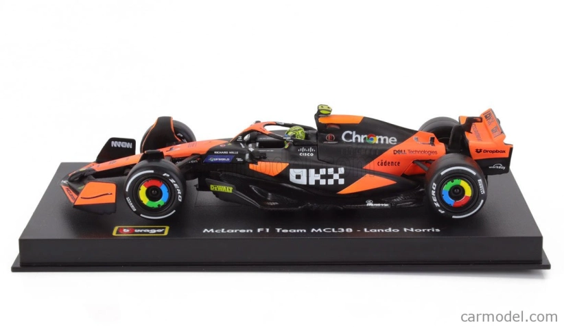 Bburago Mclaren F1  Mcl38 Team Mclaren N 4 Winner Miami Gp 2024 First F1 Victory Lando Norris - With Pilot And Showcase 1:43 Oranžová Černá