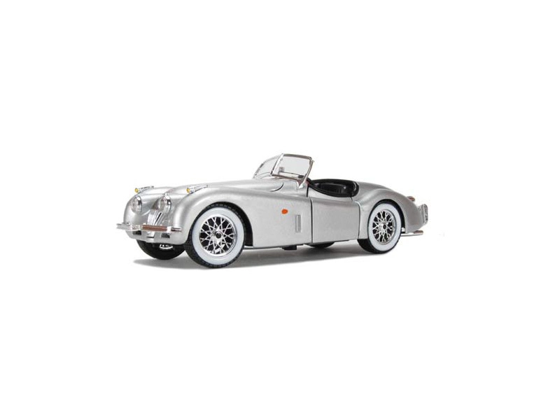 Bburago Jaguar XK 120 Roadster 1951 1:24 stříbrná