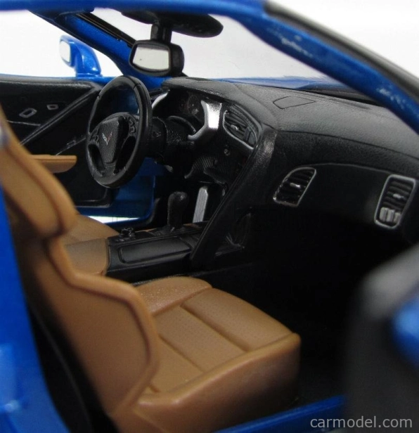 Maisto Chevrolet Corvette Z51 Coupe Stingray 2014 1:18 Blue Met