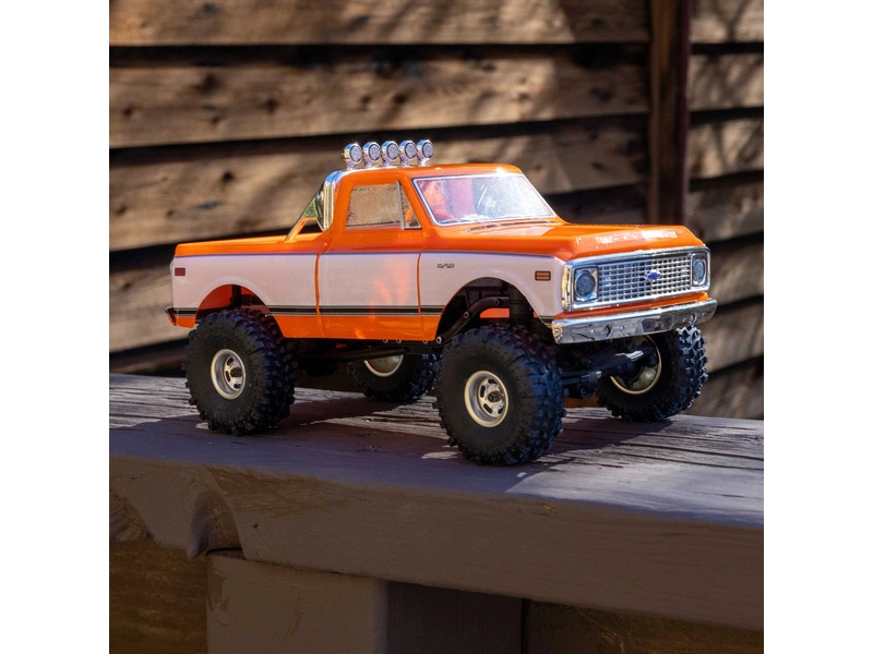Axial SCX24 Chevrolet C10 1971 1:24 4WD RTR černý