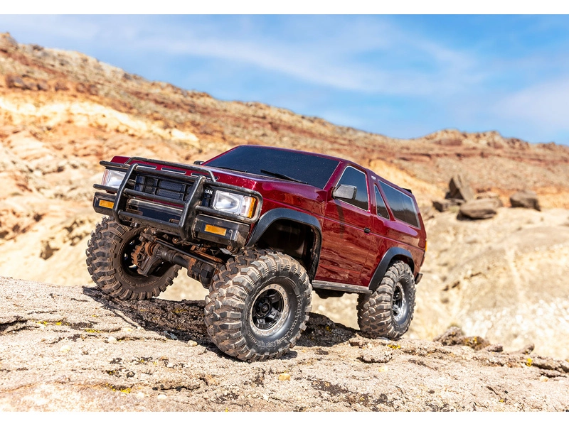 Traxxas TRX-4 Nissan Pathfinder 1988 1:10 RTR stříbrný