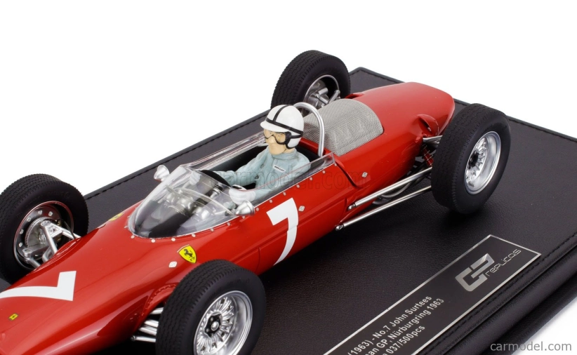 Gp-repliky Ferrari F1 156 F1-63 N 7 Winner Nurburgring German Gp (s figúrkou pilota) 1963 John Surtees 1:18 Červená