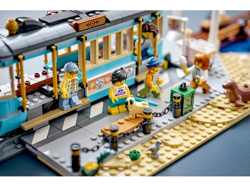 LEGO City - Historická plážová električka