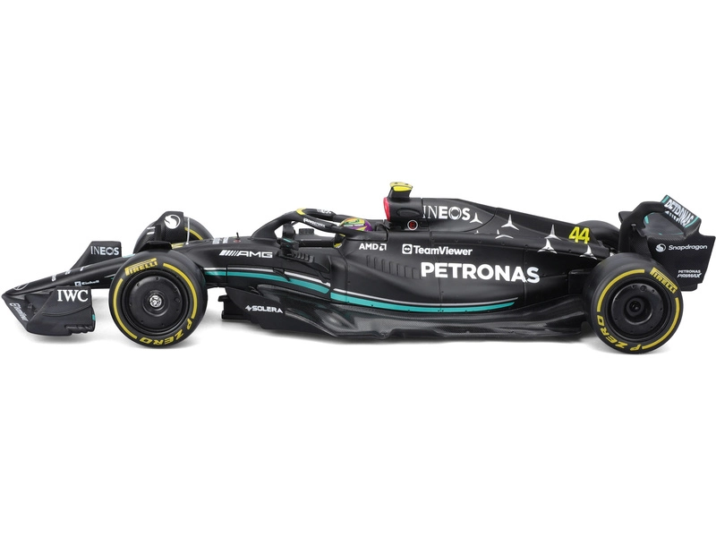Bburago Mercedes-AMG Petronas W14 E 1:24 #44 Hamilton