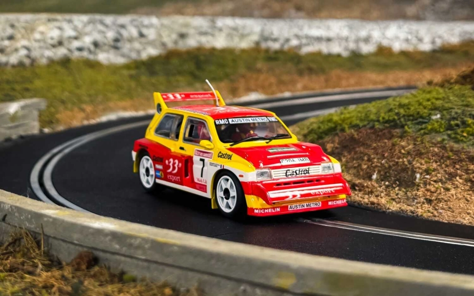Autíčko Rally SCALEXTRIC C4668 - Austin Metro 6R4 - Didier Auriol (1:32)