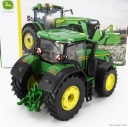 Britains John deere 8r 370 Traktor 2020 1:32 Zelenožltý