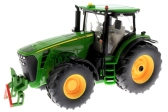 RC traktor John Deere