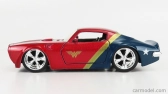 Jada Pontiac Firebird With Wonder Woman Figure 1972 1:32 Červená Modrá
