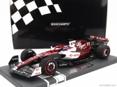 Minichamps Alfa romeo F1 C42 Team Orlen Racing N 77 1:18, bíločervená