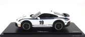 Spark-model Porsche 911 992 Coupe N 19 Rally Dakar Design 2022 - Con Vetrina - S vitrínou 1:18 Biela modrá